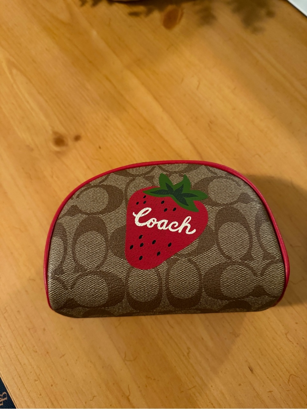 Coach Strawberry Print Pouch - Red/Brown